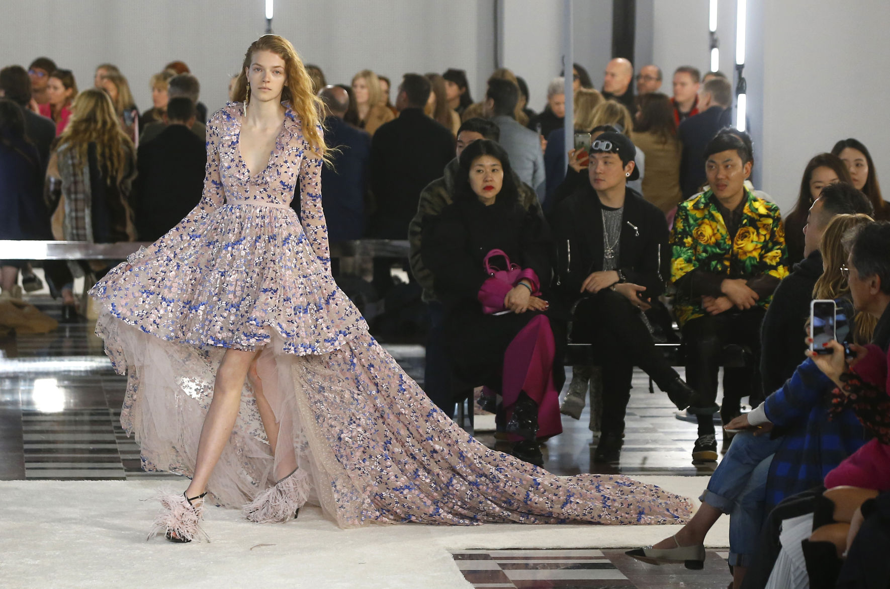 Paris Fashion 2019 F/W Giambattista Valli